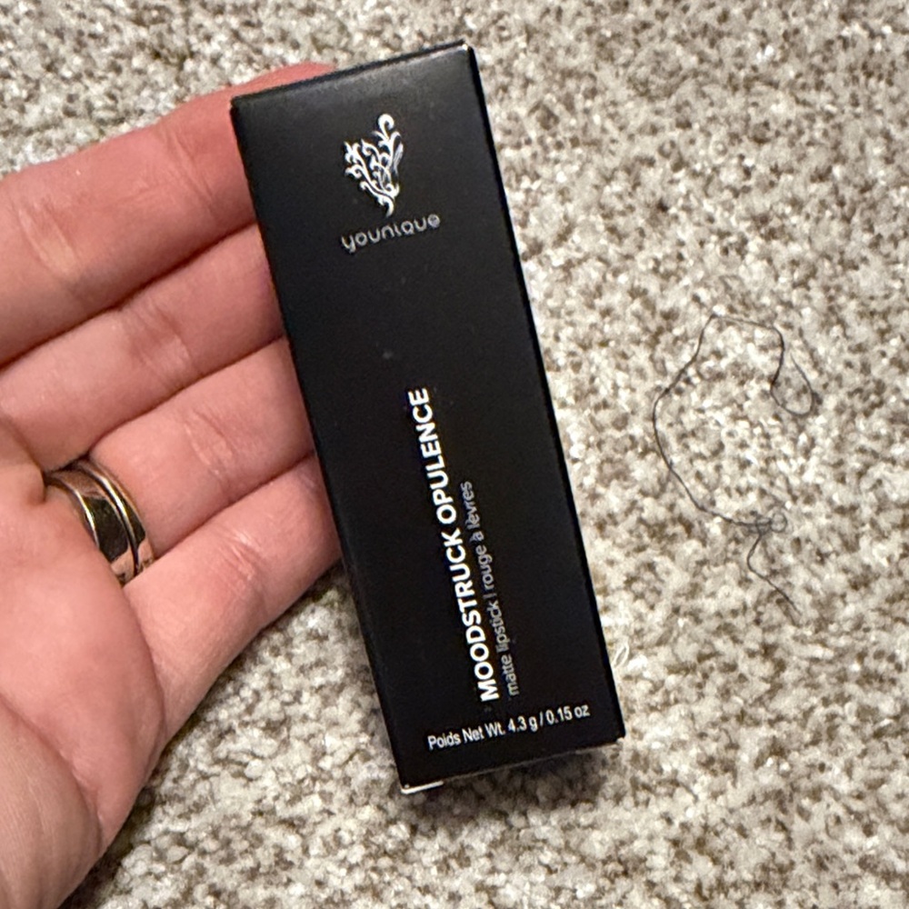 Younique Moodstruck Opulence Lipstick - Minted *new*